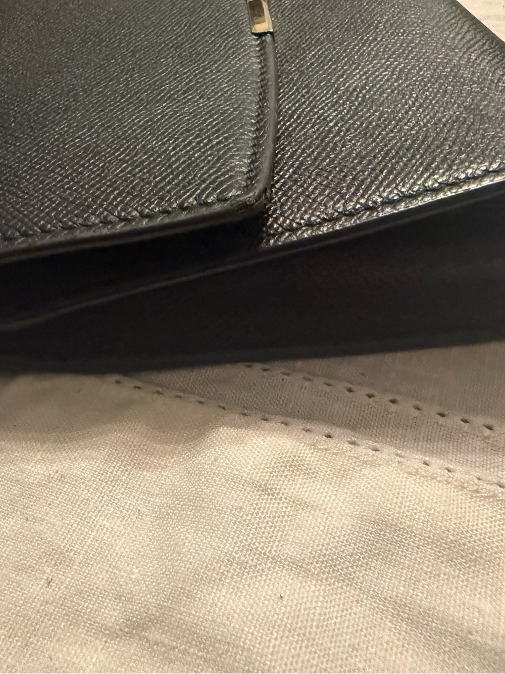 Salvatore Ferragamo clutch - Picture 4 of 9